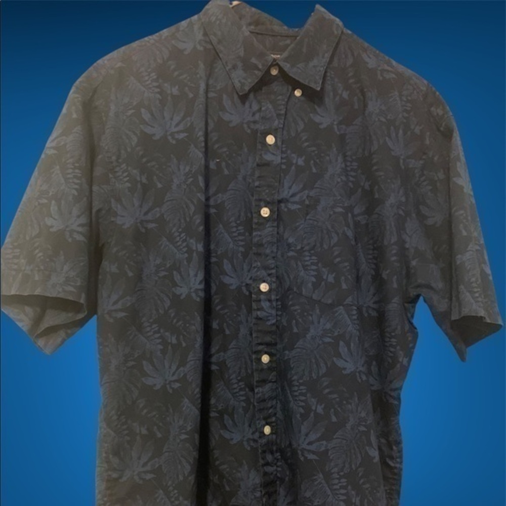 Men’s Button Up Shirt